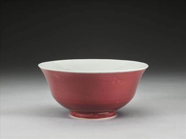 寶石紅釉碗