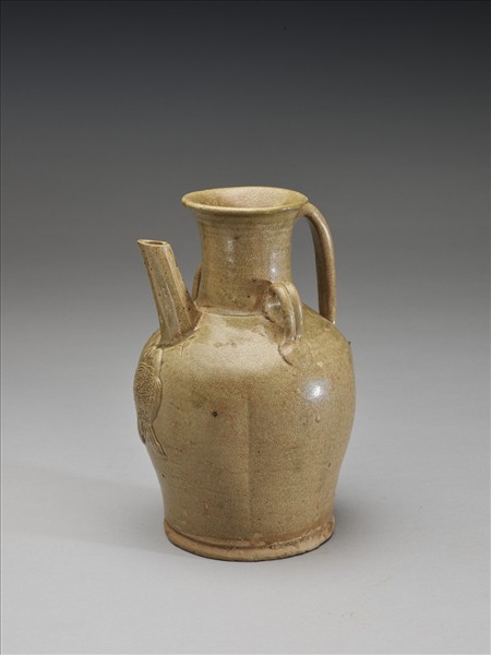 青瓷貼花瓜稜式壺