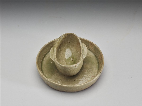 青瓷羽杯(附盤)