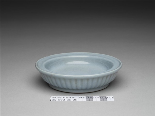 天藍釉盆托
