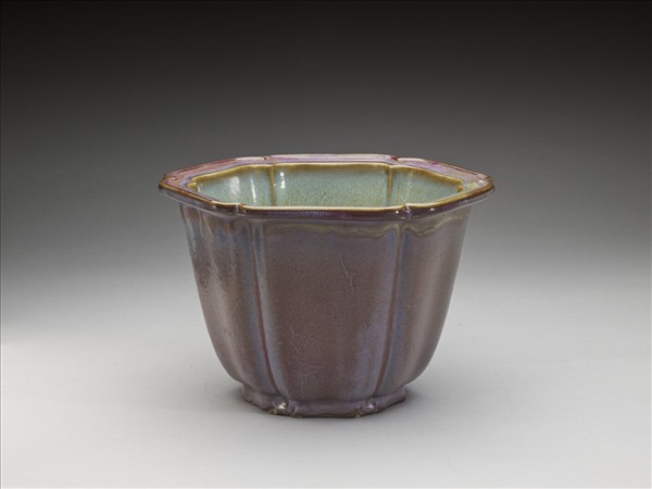 鈞窯 天青葡萄紫釉葵花式花盆