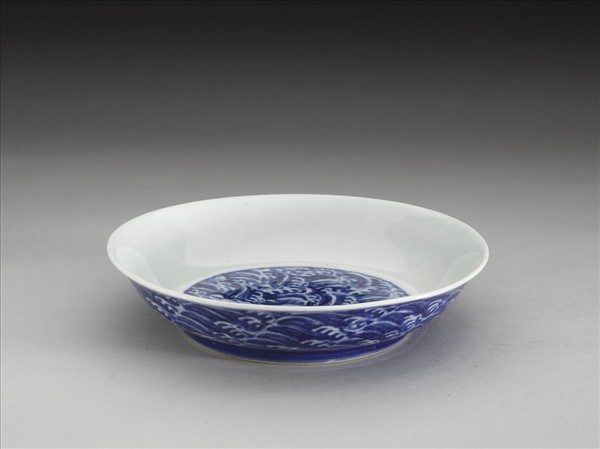 青花波濤紋盤