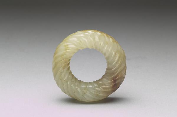 玉扭絲紋環