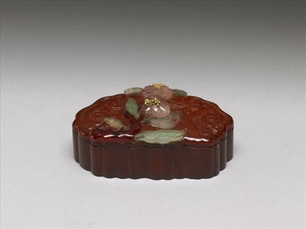 蜜臘嵌碧璽料石如意首飾盒