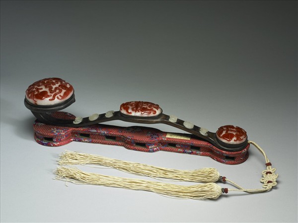 紅木鑲套料福壽如意