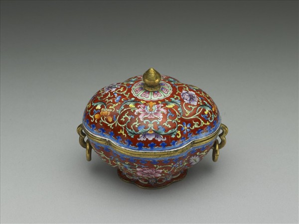 銅胎畫琺瑯海棠式盒