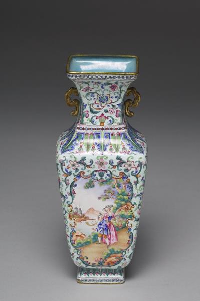 銅胎畫琺瑯西洋人物圖雲耳瓶