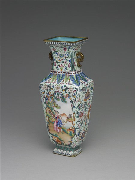 銅胎畫琺瑯西洋人物圖雲耳瓶