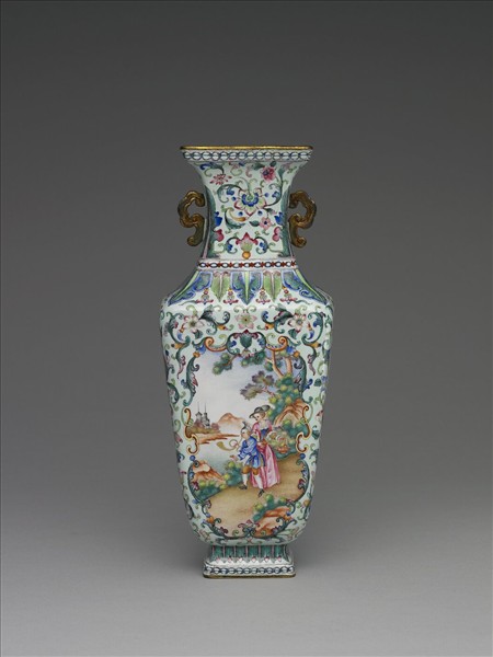 銅胎畫琺瑯西洋人物圖雲耳瓶