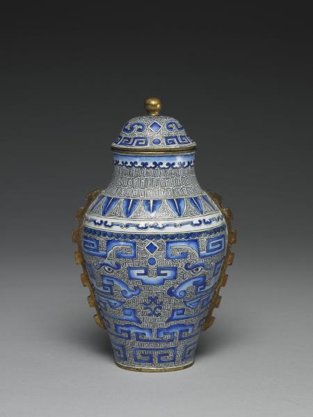 銅胎畫琺瑯出戟蓋罐