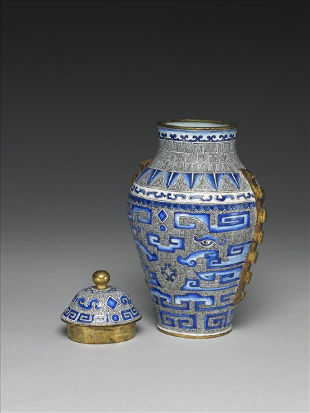 銅胎畫琺瑯出戟蓋罐