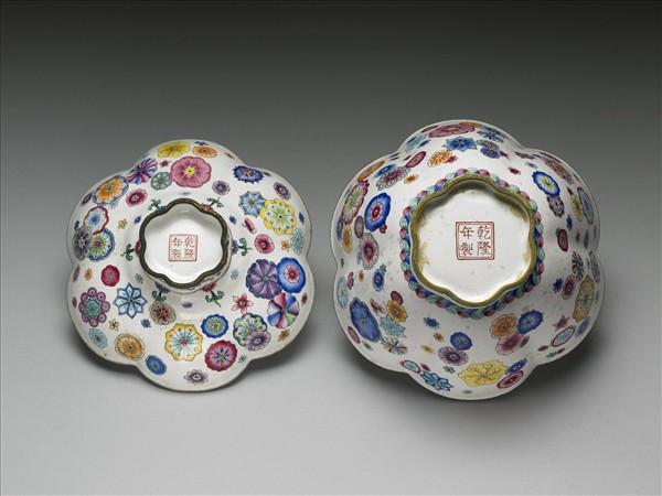 銅胎畫琺瑯花口蓋碗