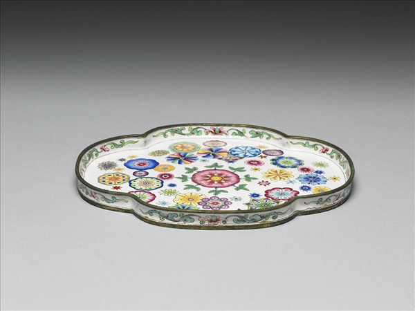 銅胎畫琺瑯海棠式盤