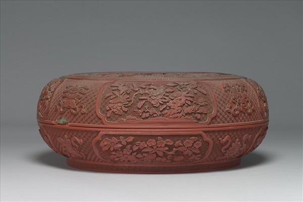 剔紅樓閣人物圖捧盒