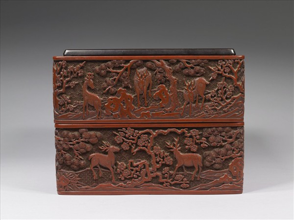 剔紅鹿苑長春圖多寶格長方盒