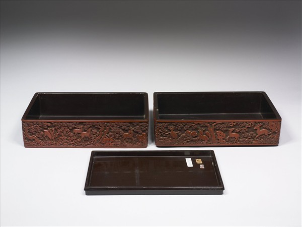 剔紅鹿苑長春圖多寶格長方盒