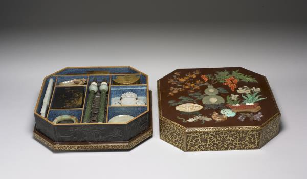 嵌玉石博古圖八方盒