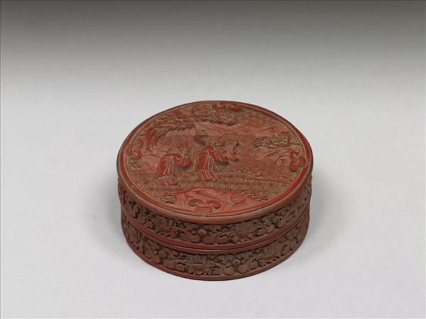 剔紅仕女圓盒