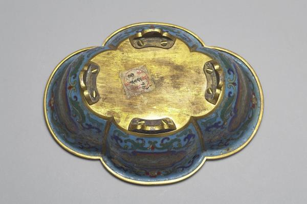 掐絲琺瑯水仙盆