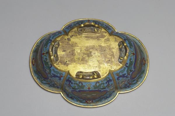 掐絲琺瑯水仙盆