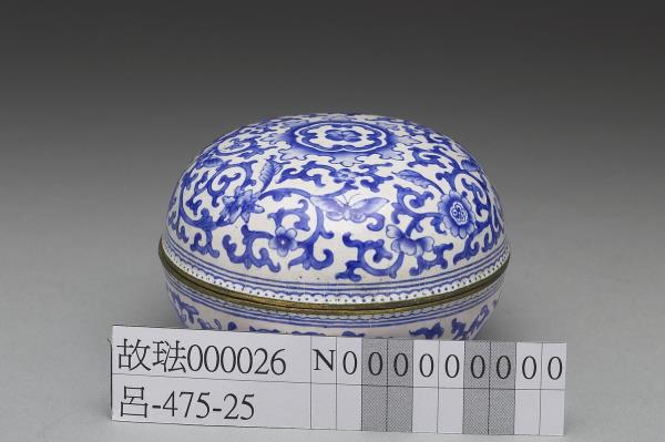 銅胎畫琺瑯白地藍花圓盒