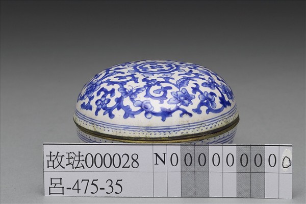 銅胎畫琺瑯白地藍花圓盒