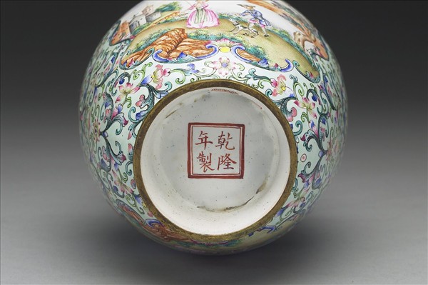 銅胎畫琺瑯西洋人物圖觀音瓶