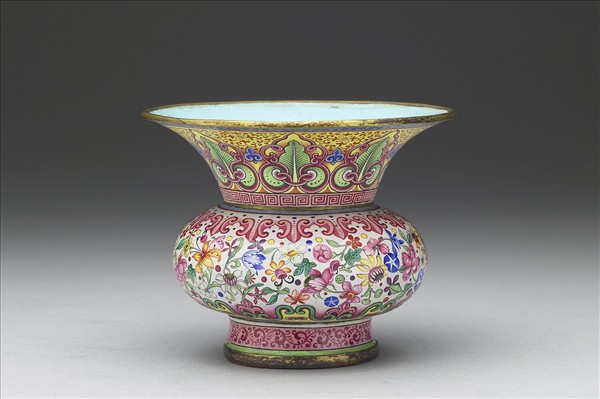 銅胎畫琺瑯百花渣斗