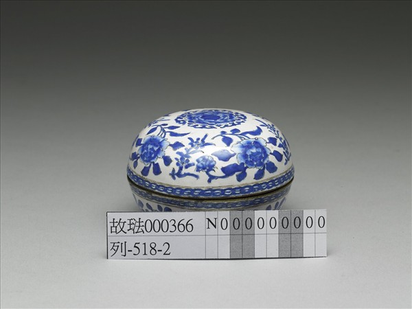 銅胎畫琺瑯白地花卉紋圓盒