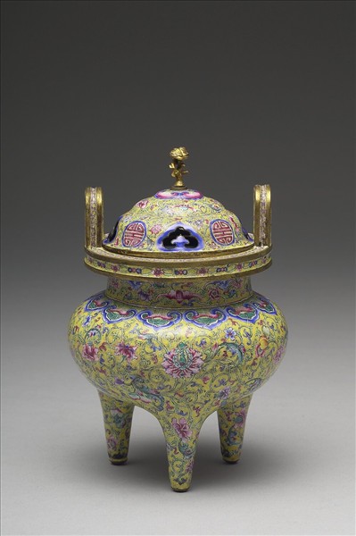 銅胎畫琺瑯三足爐