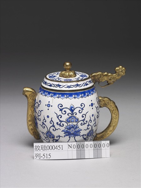 銅胎畫琺瑯白地藍花執壺