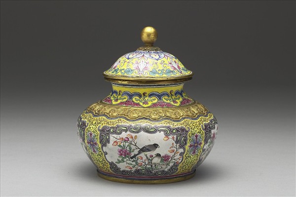 銅胎畫琺瑯花鳥圖蓋罐