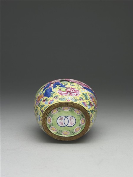 銅胎畫琺瑯包袱紋蓋罐