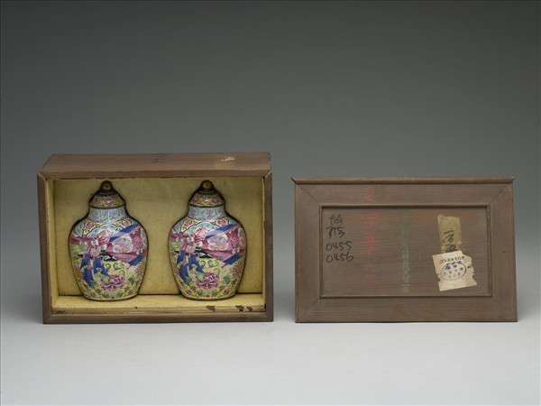 銅胎畫琺瑯包袱紋蓋罐