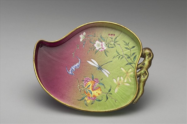 銅胎畫琺瑯桃式茶盤