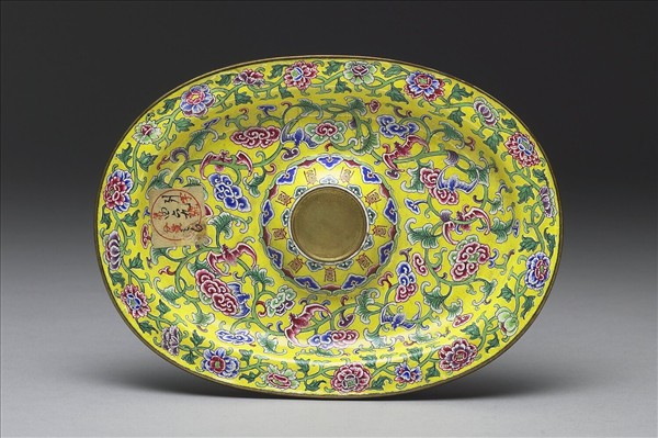 銅胎畫琺瑯盤
