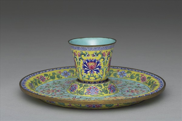 銅胎畫琺瑯杯