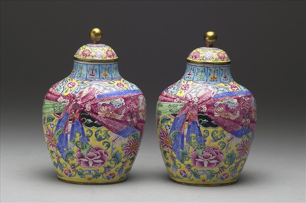 銅胎畫琺瑯包袱紋蓋罐