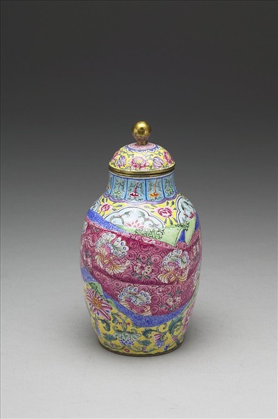 銅胎畫琺瑯包袱紋蓋罐