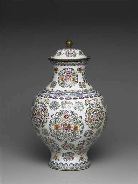 銅胎畫琺瑯團花紋蓋罐