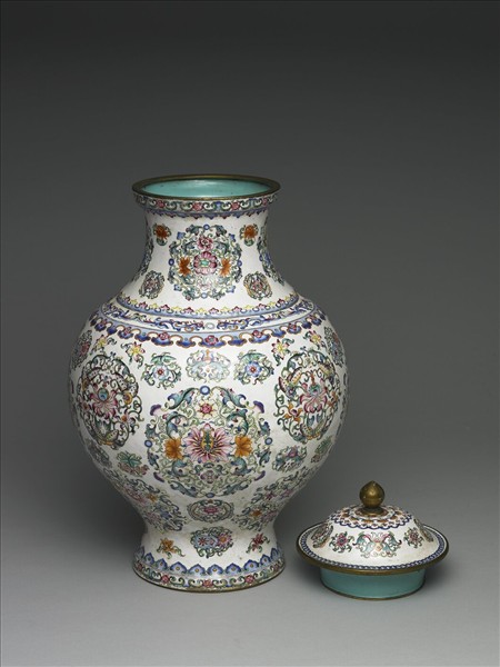 銅胎畫琺瑯團花紋蓋罐