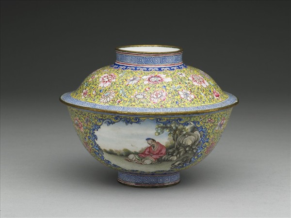 銅胎畫琺瑯黃地彩花蓋碗