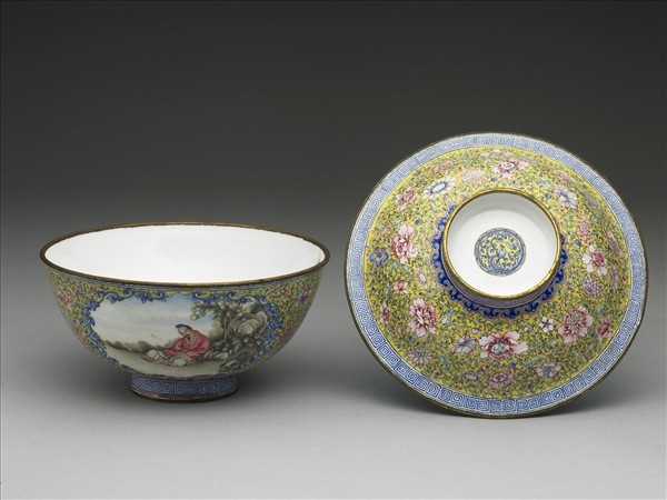 銅胎畫琺瑯黃地彩花蓋碗