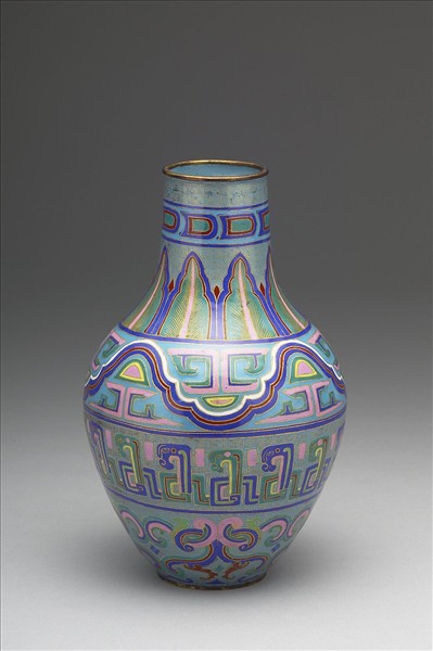 銅胎畫琺瑯龍紋瓶