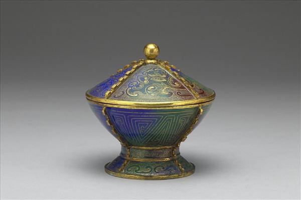 銅胎畫琺瑯出戟蓋盅