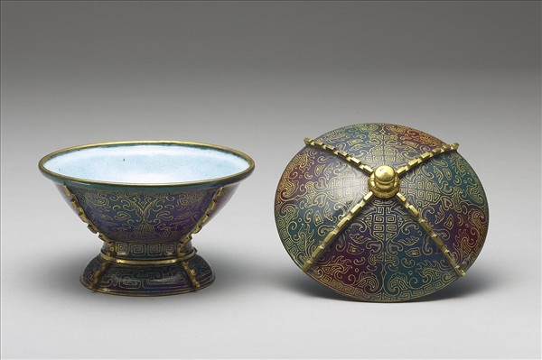 銅胎畫琺瑯出戟蓋盅