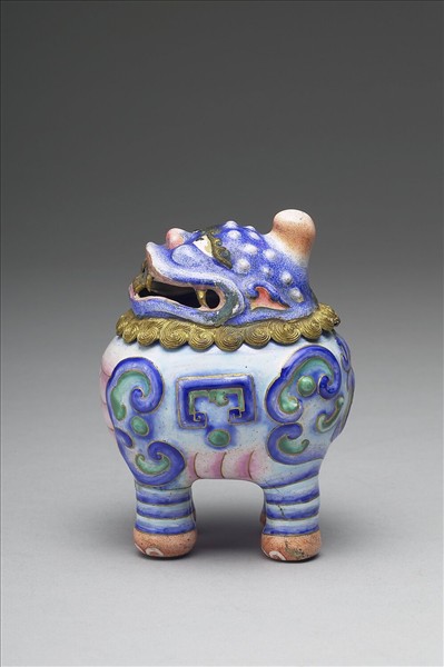 銅胎畫琺瑯甪端