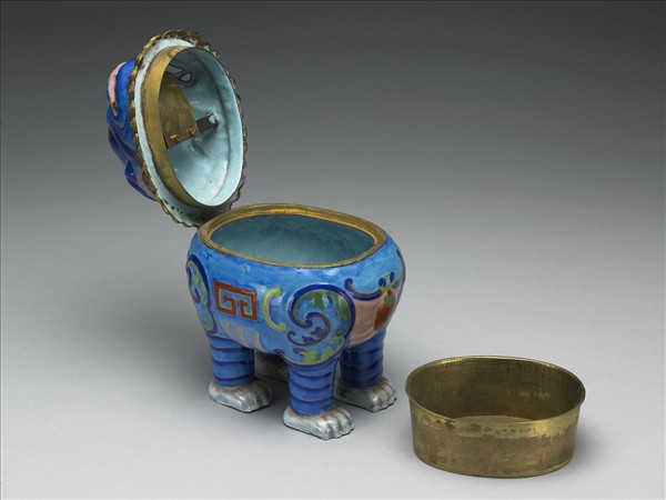 銅胎畫琺瑯甪端