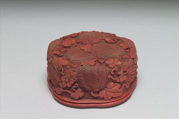 剔紅瓜瓞瓣式盒