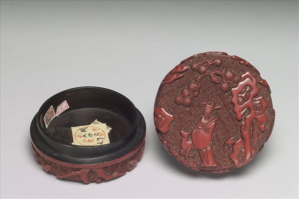 剔紅祿位高昇人物圓盒